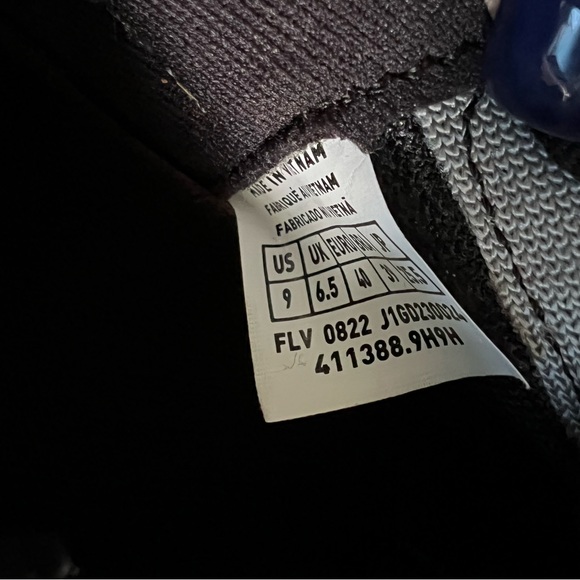 Mizuno Wave Prophecy 12 - Size 9 - Picture 8 of 11